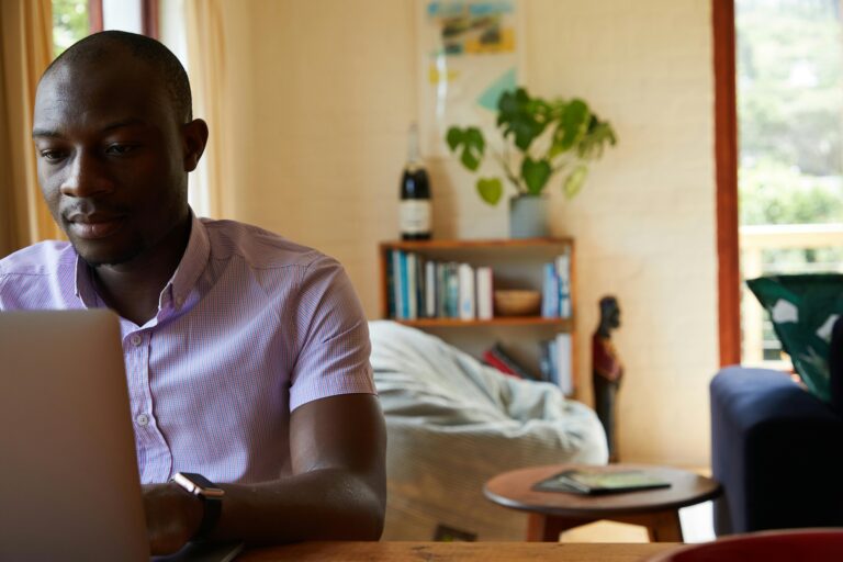How Freelancing Empowers Nigerians to Achieve Financial Independence