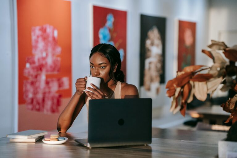 Canadian Work Permits & Freelancing: What Immigrants Need to Know